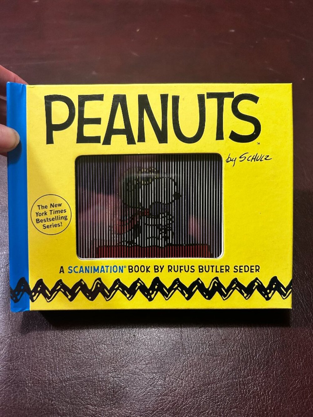 Peanuts a Scanimation book - great Peanuts/Snoopy book